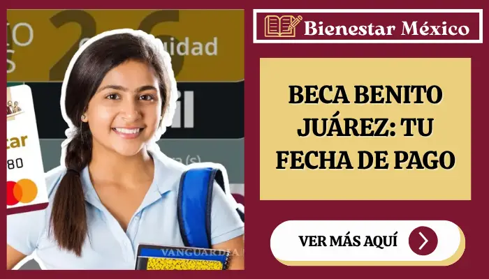 Estudiante de preparatoria revisa en su celular el depósito de la Beca Benito Juárez en su tarjeta del Banco del Bienestar